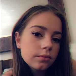 Meet your Posher, Brittney